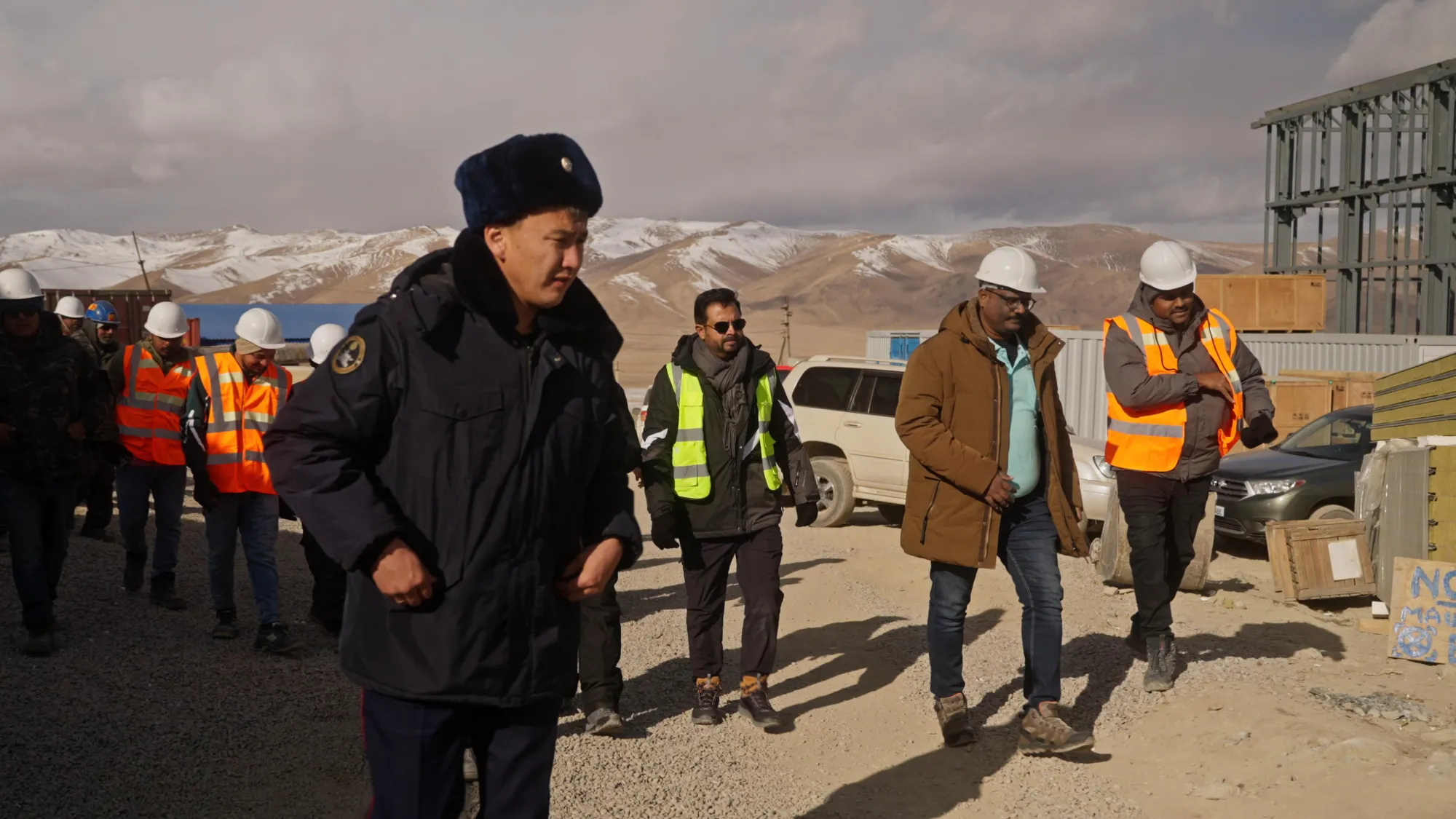 Команда на производственной площадке Алтын-Тор